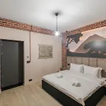The Old Town Industrial Vault - A Fusion Of Past & Present Apartmán