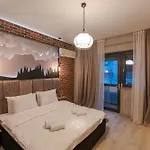 Apartmán The Old Town Industrial Vault - A Fusion Of Past & Present *