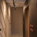 The Old Town Industrial Vault - A Fusion Of Past & Present * Bukurešť