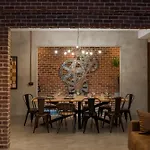 The Old Town Industrial Vault - A Fusion Of Past & Present Apartmán *