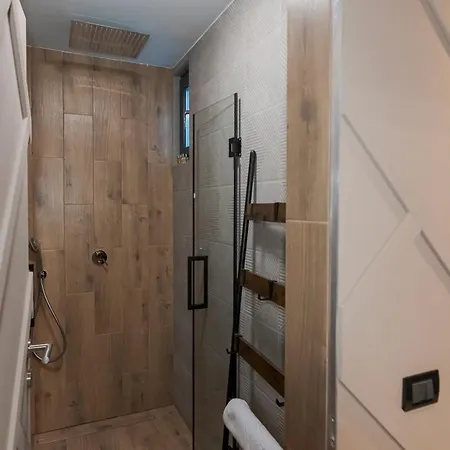 Apartment The Old Town Industrial Vault - A Fusion Of Past & Present