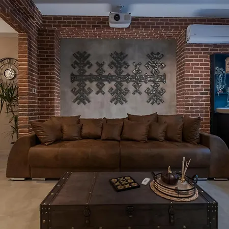 Daire The Old Town Industrial Vault - A Fusion Of Past & Present