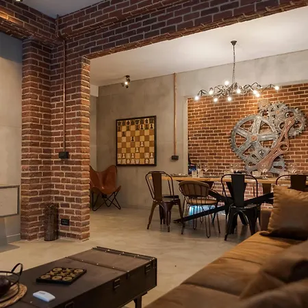Appartement The Old Town Industrial Vault - A Fusion Of Past & Present Bucarest