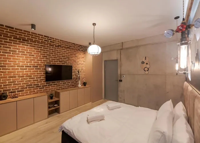 The Old Town Industrial Vault - A Fusion Of Past & Present Apartamento Bucareste