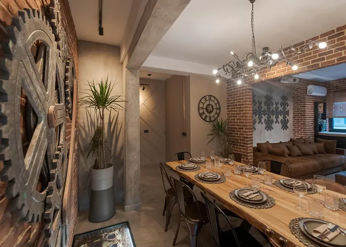 The Old Town Industrial Vault - A Fusion Of Past & Present * Bucareste