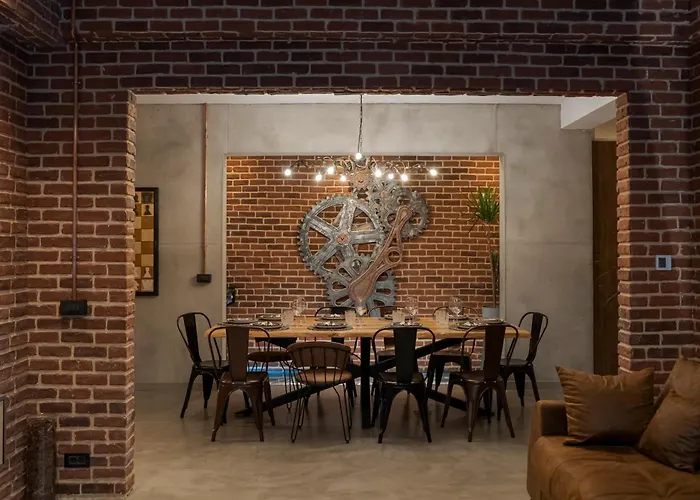 The Old Town Industrial Vault - A Fusion Of Past & Present Apartamento *